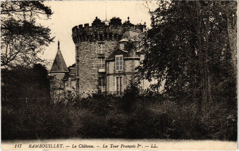 Carte postale ancienne Rambouillet Le Chateau à Rambouillet
