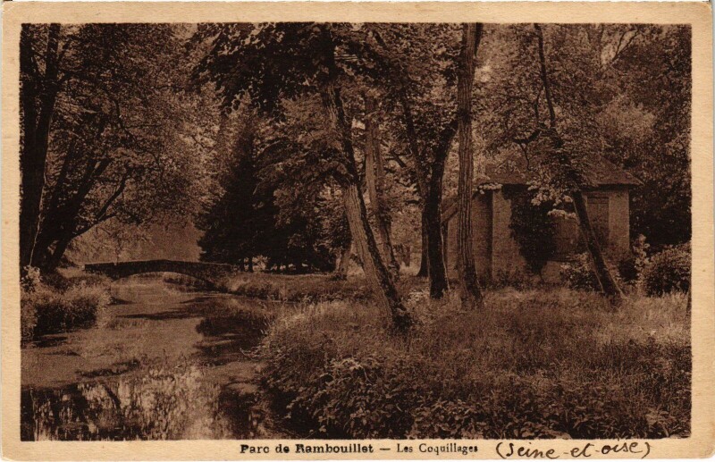 Carte postale ancienne Rambouillet Le Parc Les Coquillages à Rambouillet