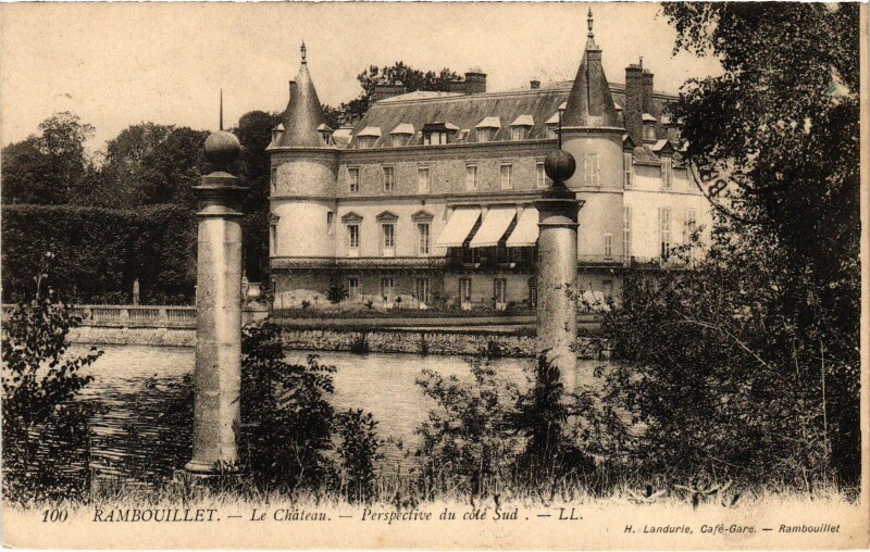 Carte postale ancienne Rambouillet Le Chateau à Rambouillet