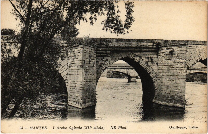Carte postale ancienne Mantes Arche Ogivale
