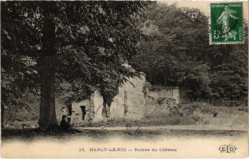 Carte postale ancienne Marly Ruines du Chateau