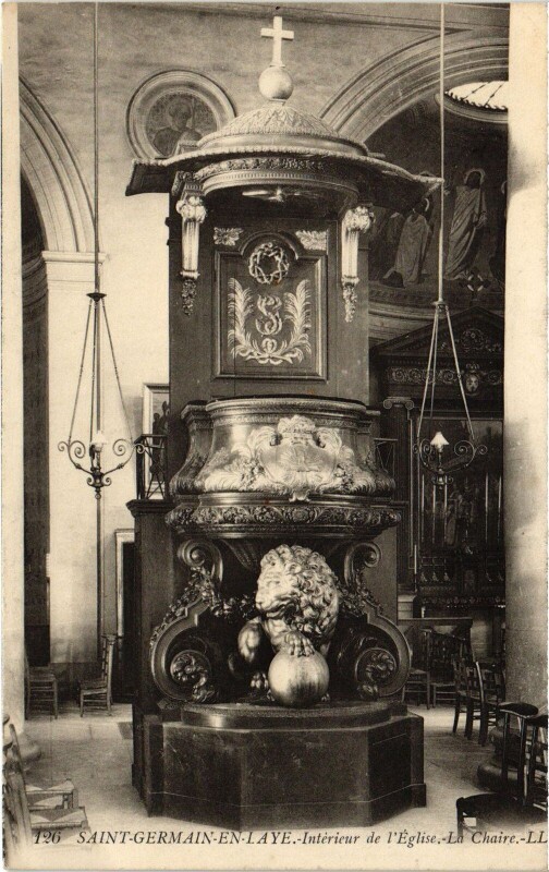 Carte postale ancienne St Germain en Laye Interieur de l'Eglise La Chaire