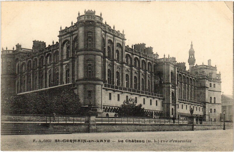 Carte postale ancienne St Germain en Laye Chateau