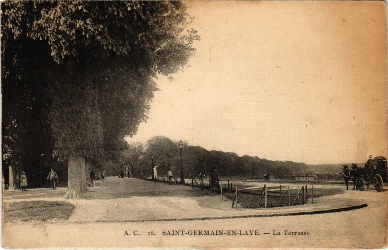 Carte postale ancienne St Germain en Laye La Terrasse