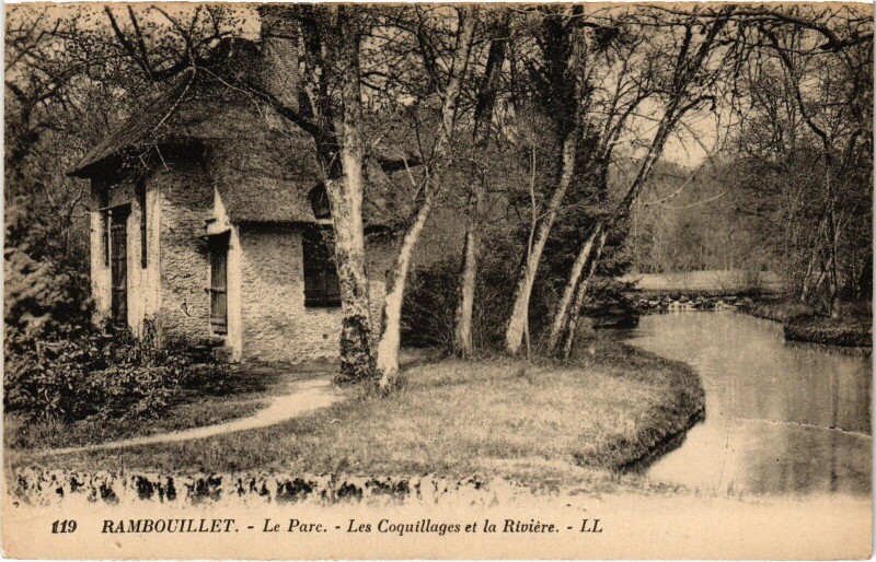 Carte postale ancienne Rambouillet Le Parc Les Coquillages à Rambouillet