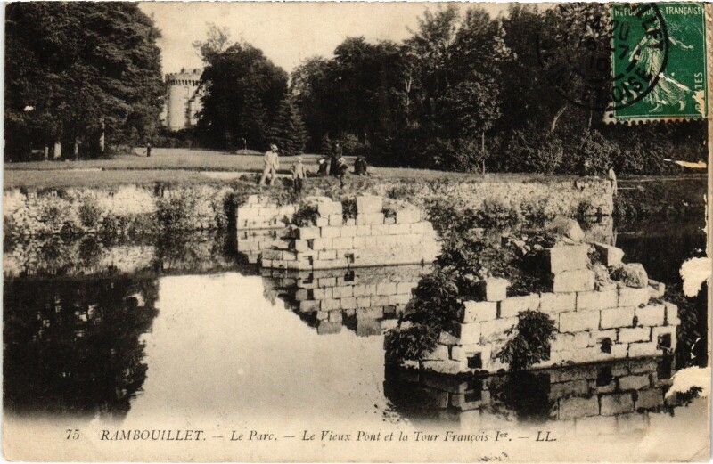 Carte postale ancienne Rambouillet Le Parc à Rambouillet