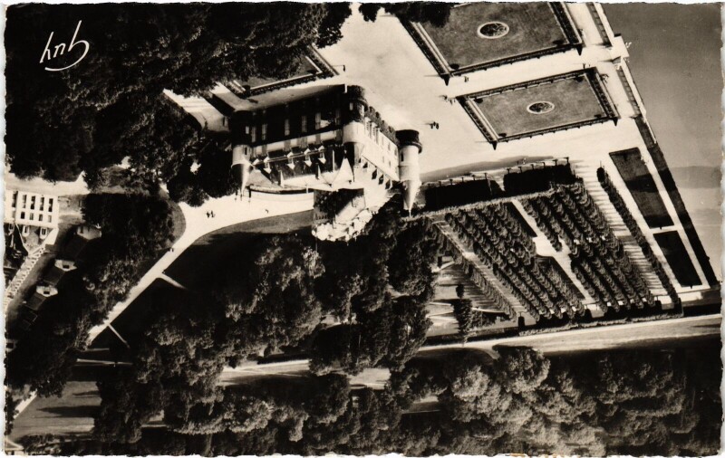 Carte postale ancienne Rambouillet Le Chateau à Rambouillet