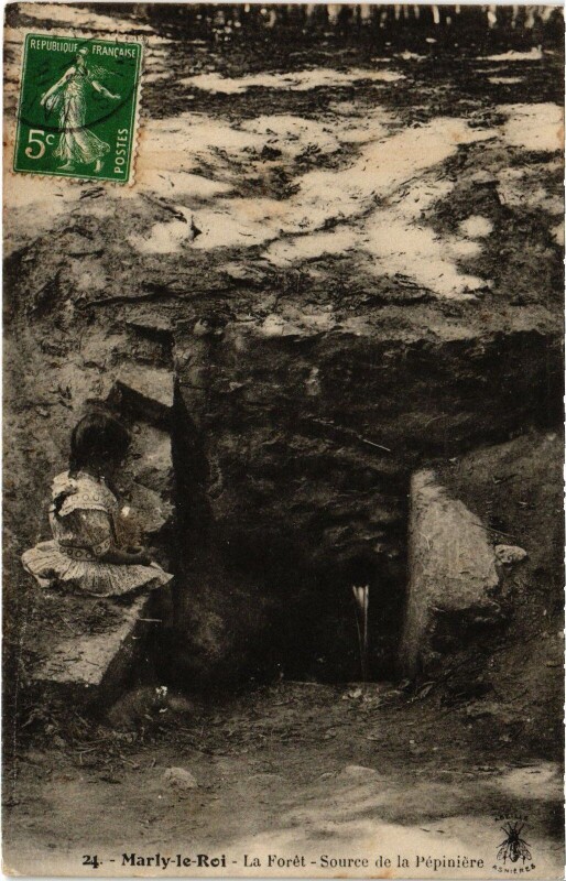Carte postale ancienne Marly La Foret Source de la Pepiniere