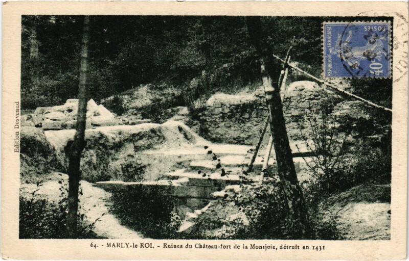 Carte postale ancienne Marly Ruines du Chateau