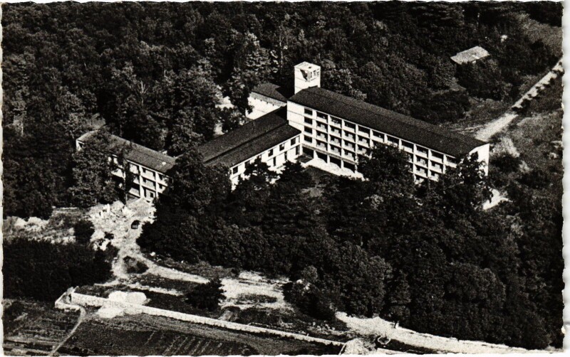 Carte postale ancienne Poissy La Part Dieu à Poissy