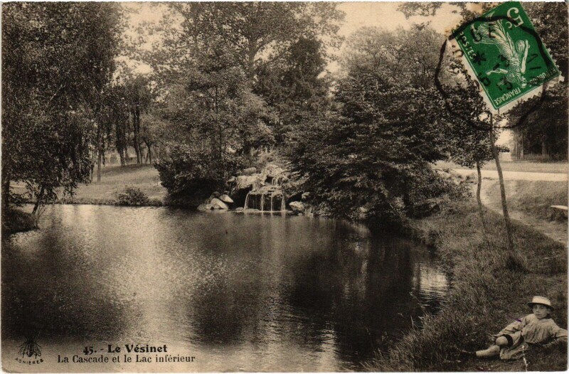 Carte postale ancienne Le Vesinet La Cascade et le Lac inferieur