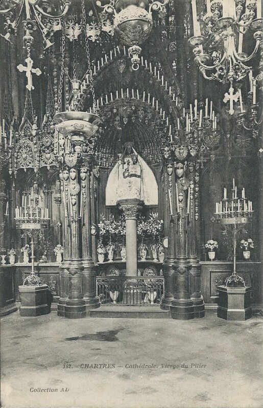 Carte postale ancienne Cathédrale - Vierge du Pilier à Chartres