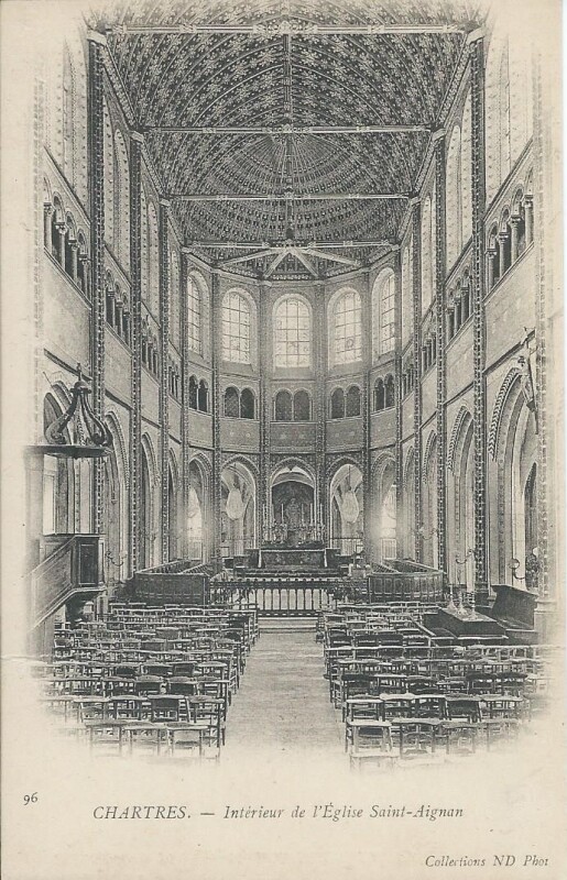 Carte postale ancienne Intérieur de l'Eglise Saint-Aignan à Chartres