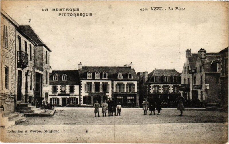 Carte postale ancienne Uzel-La Place