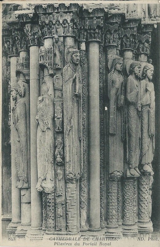 Carte postale ancienne Cathédrale - Pilastre du Portail Royal à Chartres