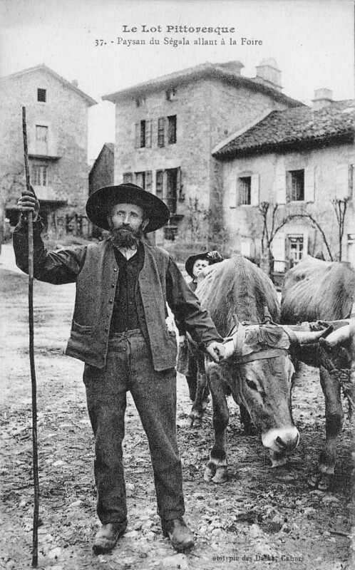 Carte postale ancienne Le Lot Pittoresque 37. - Paysan  du Ségala allant à la Foire à Glénat