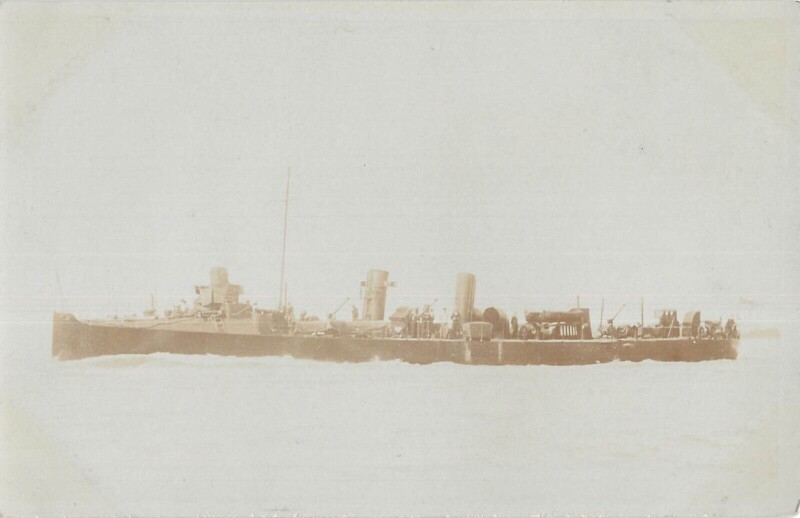 Carte postale ancienne / Marine De Guerre - Carte Photo - Cuirasse - H.M.S.?/ Au Verso Pouteau