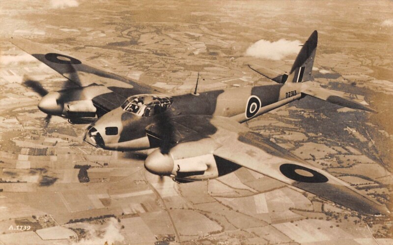 Carte postale ancienne / Aviation - Carte Photo - De Havilland Mosquito 1942