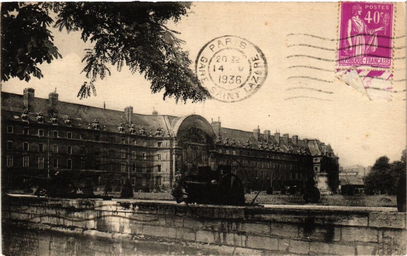 Carte postale ancienne Paris 7e-Les Invalides à Paris 7e