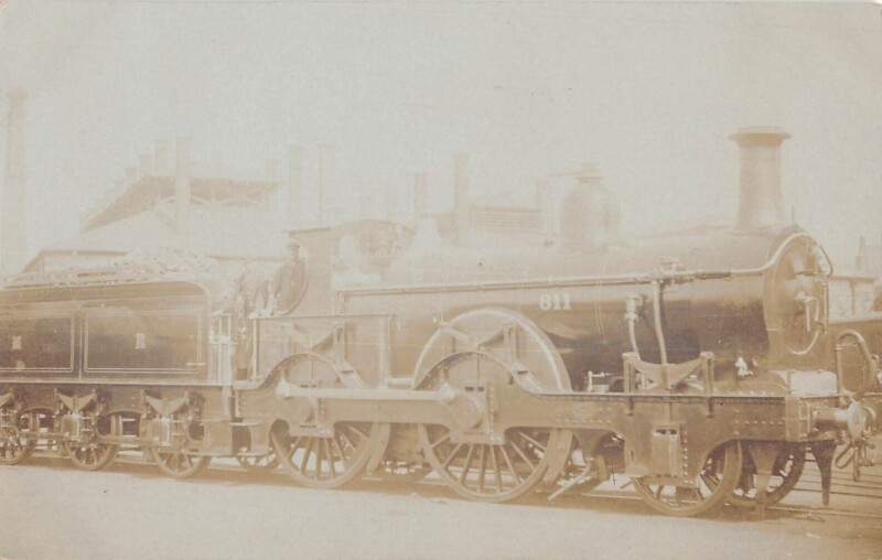 Carte postale ancienne Train - Locomotive N°811 - Carte Photo - cliché Pouteau - Gare - Train