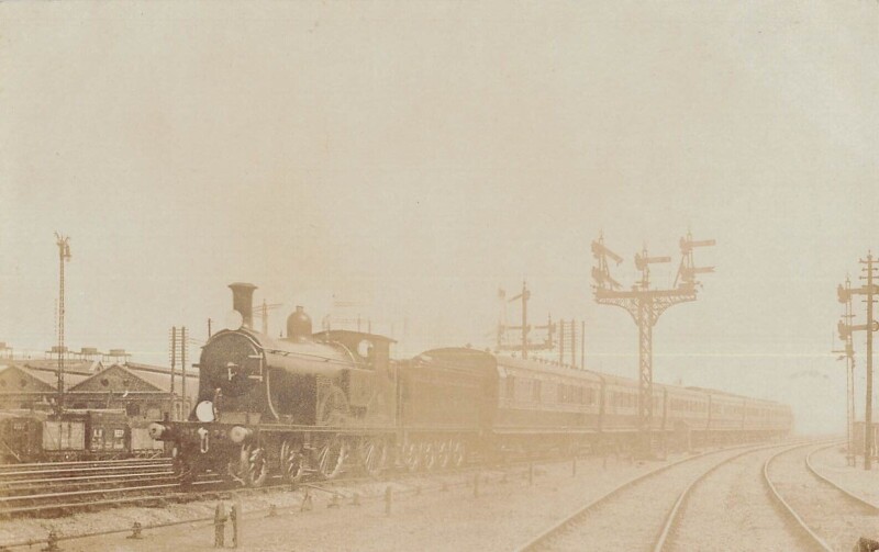 Carte postale ancienne Train - Locomotive N°72 - Carte Photo - cliché Pouteau - Gare