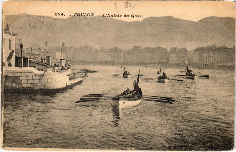 Carte postale ancienne Toulon Entrée du quais à Toulon