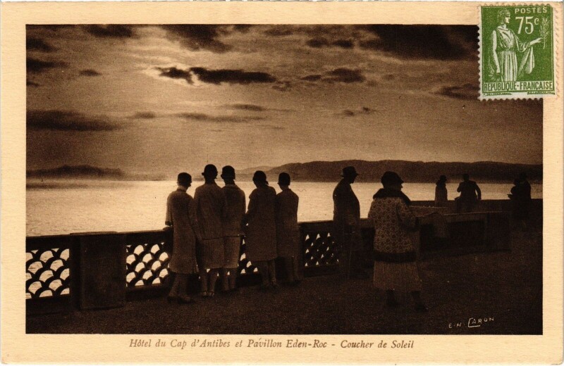 Carte postale ancienne Hotel du Cap d'Antibes pavillon Eden-Roc à Antibes