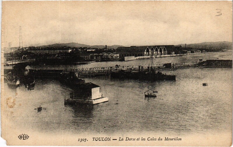 Carte postale ancienne Toulon La Darse Cales du Mourillon à Toulon