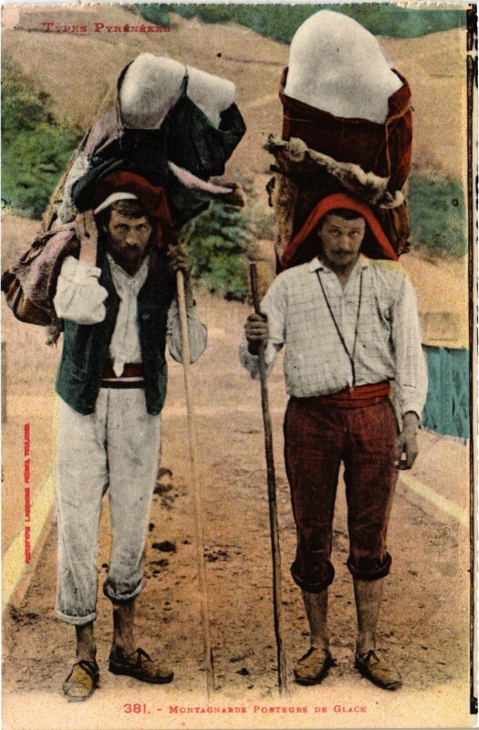 Carte postale ancienne Pyrénées Montagnard Porteur de Glace Folklore