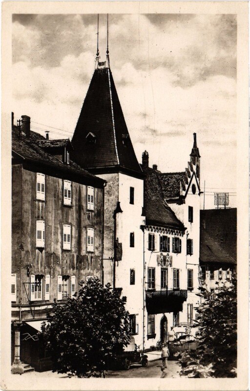 Carte postale ancienne Haguenau Bibliotheque Place de la Mairie à Haguenau