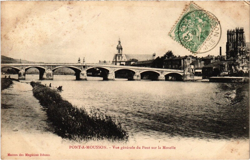 Carte postale ancienne Pont-a-Mousson vue générale à Mousson