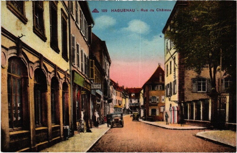 Carte postale ancienne Haguenau Rue du Chateau à Haguenau