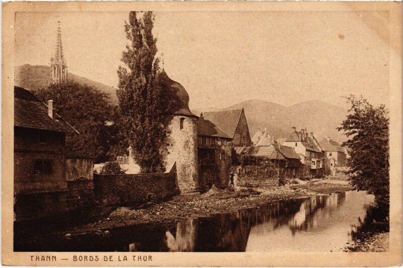Carte postale ancienne Thann Bords de la Thur à Thann