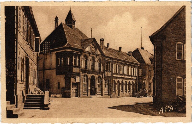 Carte postale ancienne La Petite-Pierre La Mairie à La Petite-Pierre