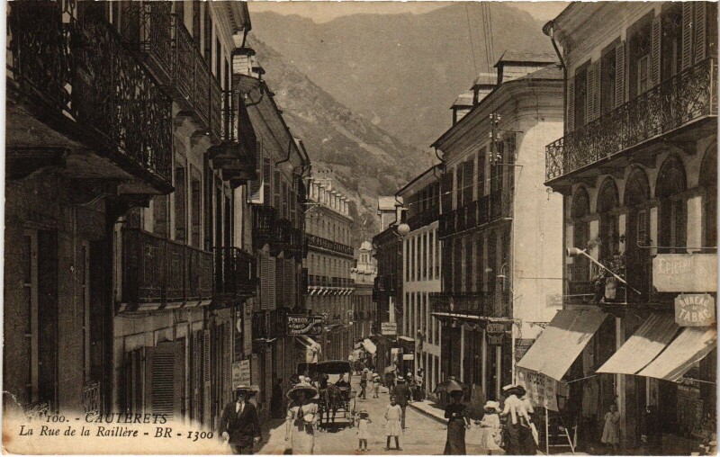 Carte postale ancienne Cauterets Rue de la railliere à Cauterets