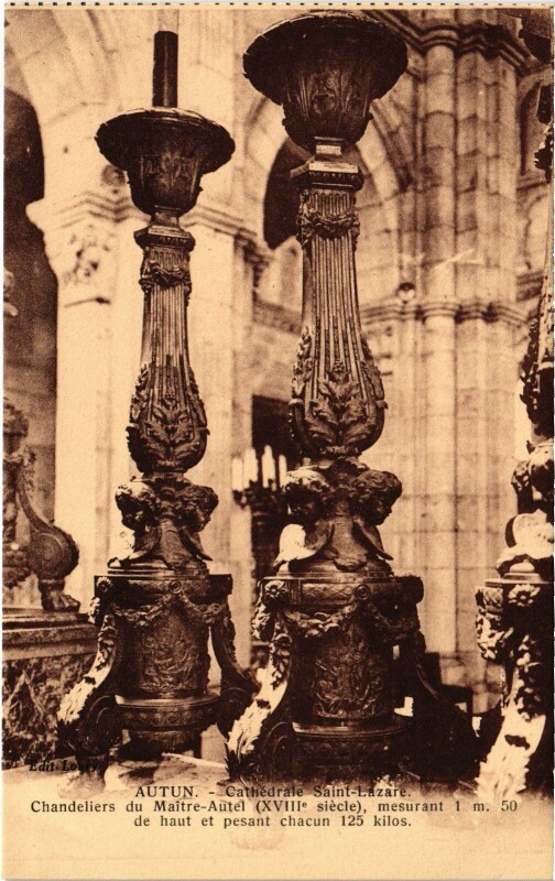 Carte postale ancienne Autun Cathedral chandeliers à Autun