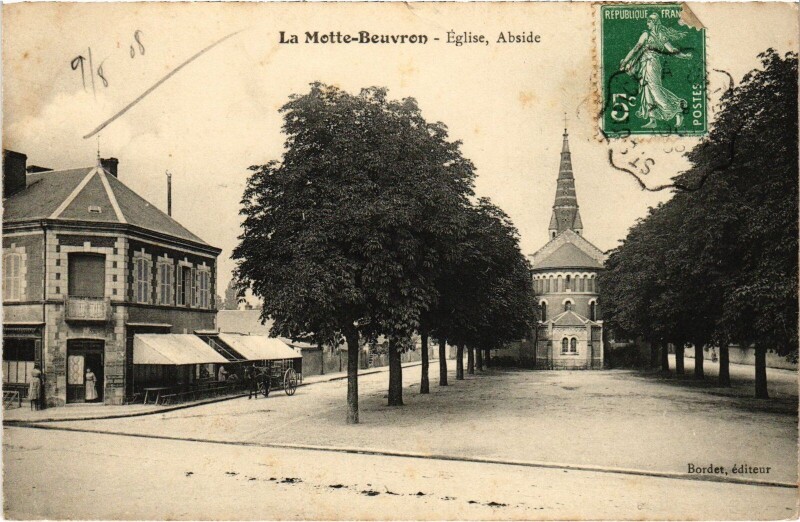 Carte postale ancienne La Motte-Beuvron Eglise Abside à Beuvron