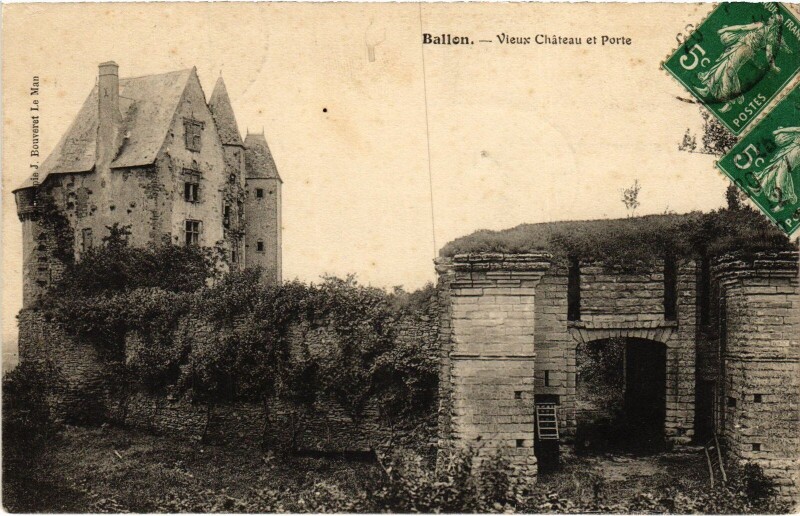 Carte postale ancienne Ballon Vieux Chateau et Porte