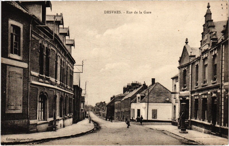 Carte postale ancienne Devres Rue de la Gare