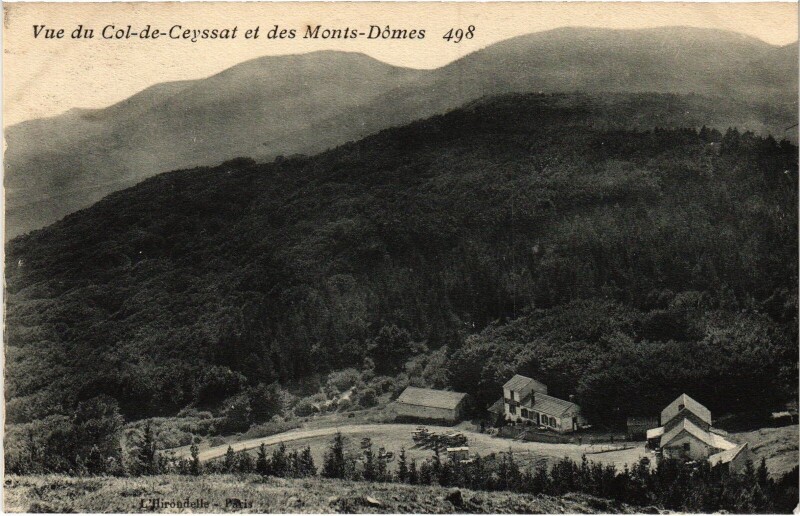Carte postale ancienne Col-de-Ceyssat et des Monts-Domes à Ceyssat