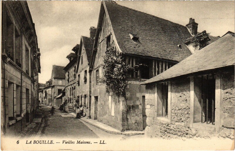 Carte postale ancienne La Bouille Vieilles maisons à La Bouille