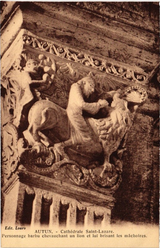 Carte postale ancienne Autun Cathedral lion à Autun