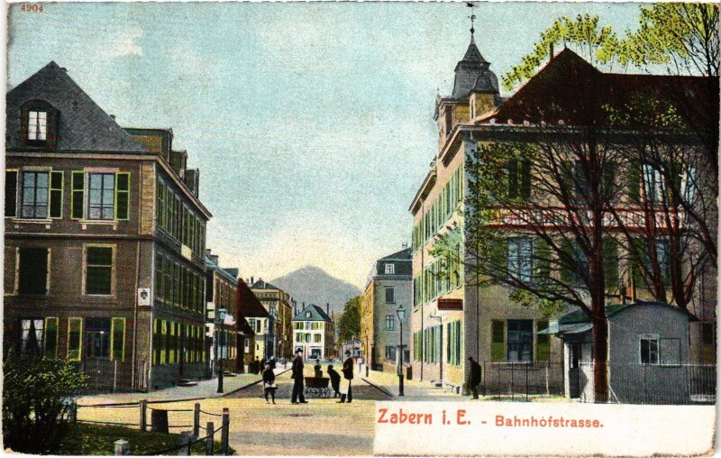 Carte postale ancienne Saverne Zabern Bahnhofstrasse à Saverne