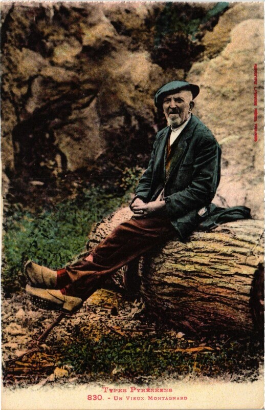 Carte postale ancienne Pyrénées vieux montagnard Folklore
