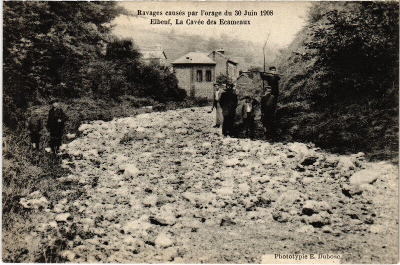 Carte postale ancienne Elbeuf cavée des Ecameaux Orage 1908 à Elbeuf