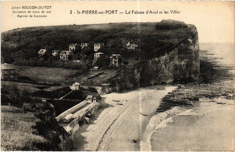 Carte postale ancienne Saint-Pierre-en-Port La Falaise et les villas à Saint-Pierre-en-Port