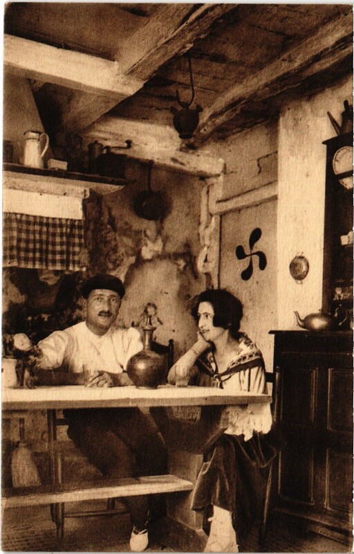 Carte postale ancienne Pays Basque Guéthary interieur rustique Folklore à Guéthary