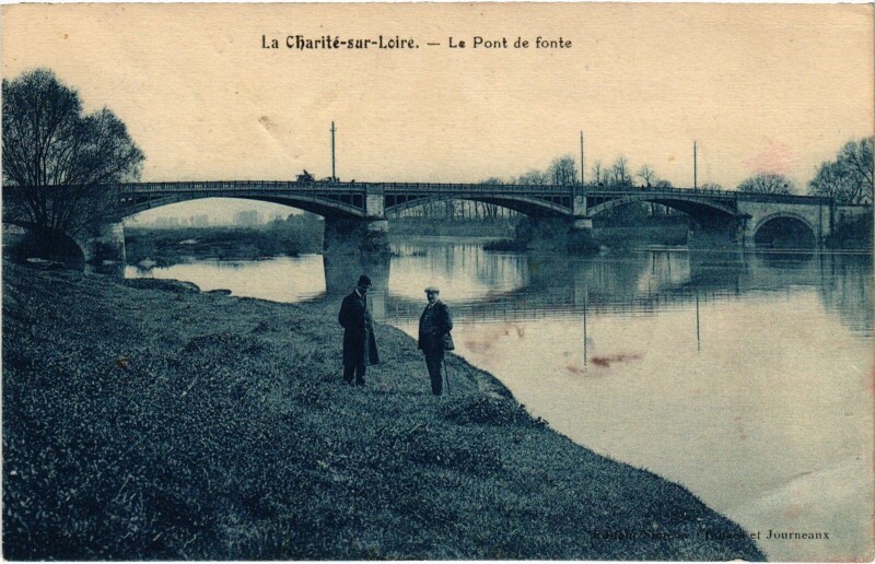 Carte postale ancienne Le Pont de fonte à La Charité-sur-Loire