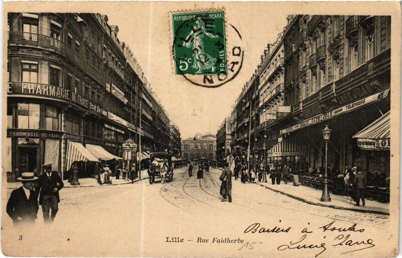 Carte postale ancienne Lille Rue Faidherbe à Lille