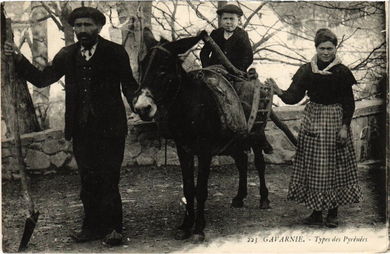 Carte postale ancienne Pyrénées Gavarnie Types Folklore